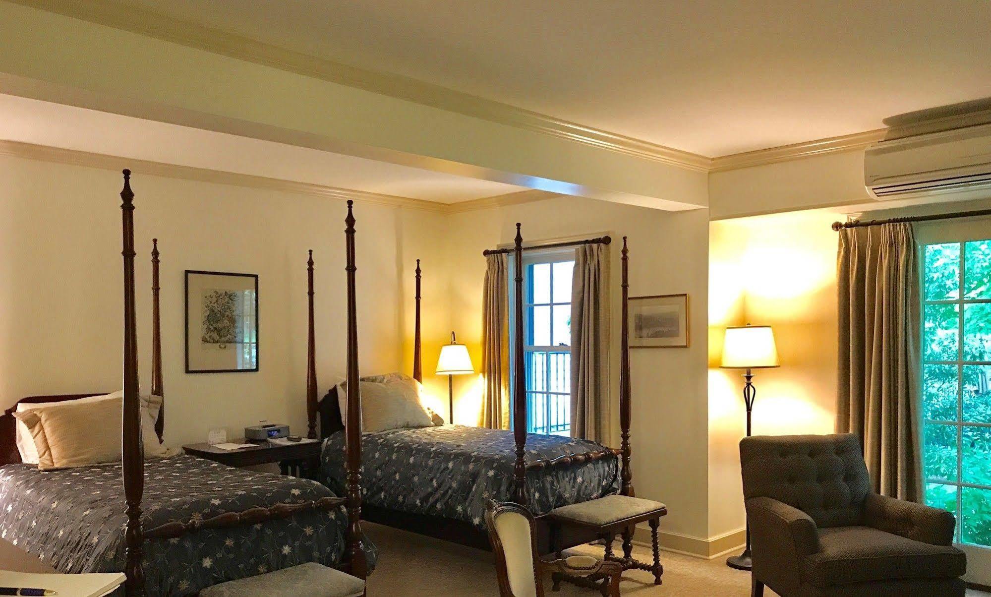 The Old Lyme Inn Exterior photo